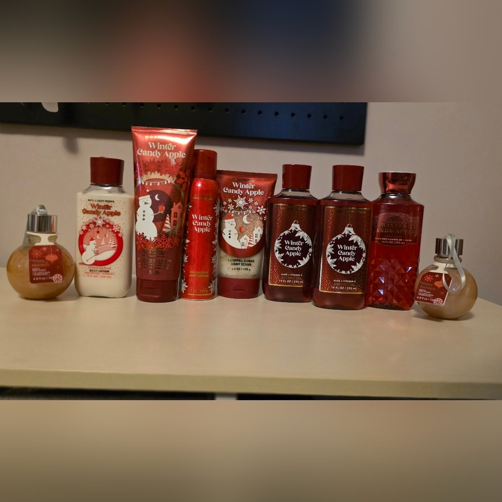 Bath And Body Works Winter Candy Apple Body Care Set
